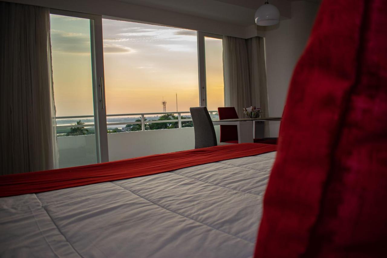 Super Estrellas Hotel 4*